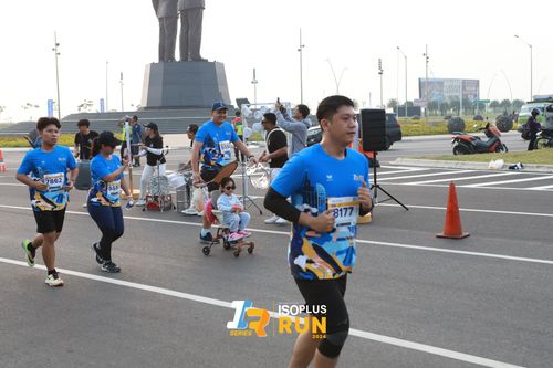 Race photo from ISOPlus Run 2024 Jakarta