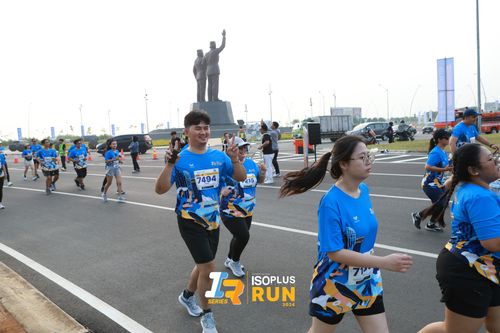 Race photo from ISOPlus Run 2024 Jakarta