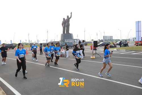 Race photo from ISOPlus Run 2024 Jakarta