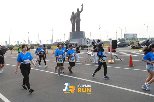 Race photo from ISOPlus Run 2024 Jakarta
