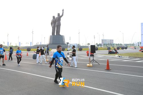 Race photo from ISOPlus Run 2024 Jakarta
