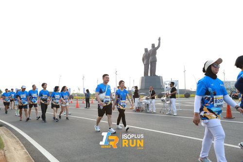 Race photo from ISOPlus Run 2024 Jakarta