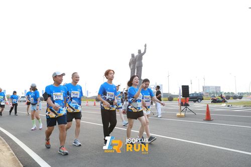 Race photo from ISOPlus Run 2024 Jakarta