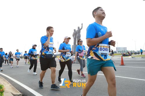 Race photo from ISOPlus Run 2024 Jakarta