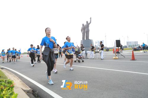 Race photo from ISOPlus Run 2024 Jakarta