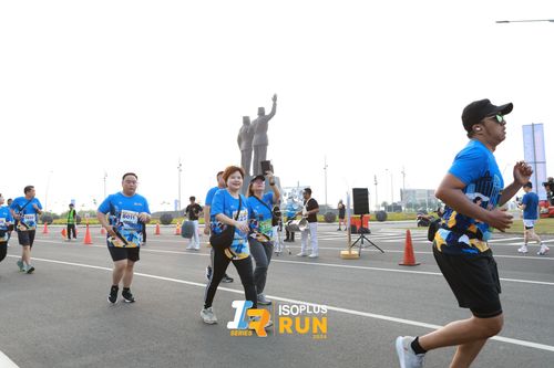 Race photo from ISOPlus Run 2024 Jakarta