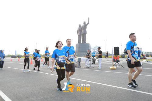 Race photo from ISOPlus Run 2024 Jakarta