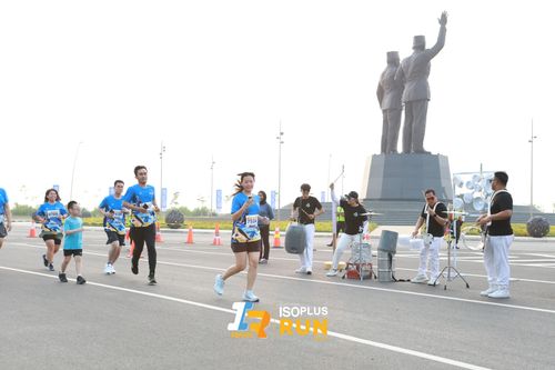 Race photo from ISOPlus Run 2024 Jakarta