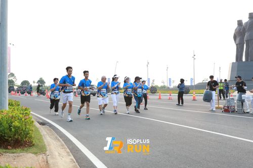 Race photo from ISOPlus Run 2024 Jakarta