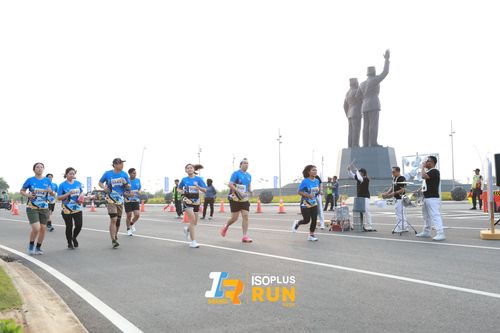 Race photo from ISOPlus Run 2024 Jakarta