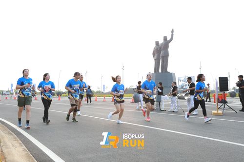 Race photo from ISOPlus Run 2024 Jakarta