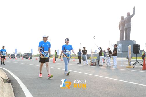 Race photo from ISOPlus Run 2024 Jakarta