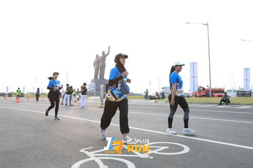 Race photo from ISOPlus Run 2024 Jakarta
