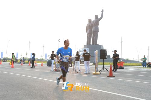 Race photo from ISOPlus Run 2024 Jakarta