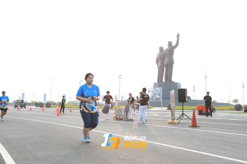 Race photo from ISOPlus Run 2024 Jakarta