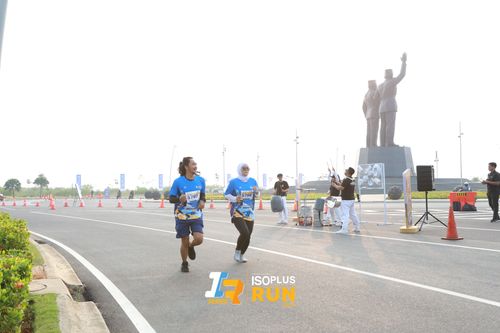 Race photo from ISOPlus Run 2024 Jakarta