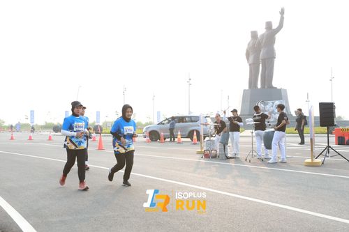 Race photo from ISOPlus Run 2024 Jakarta