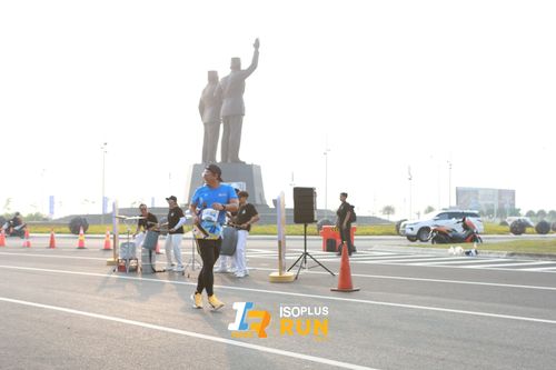 Race photo from ISOPlus Run 2024 Jakarta