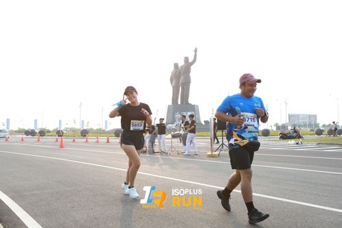 Race photo from ISOPlus Run 2024 Jakarta