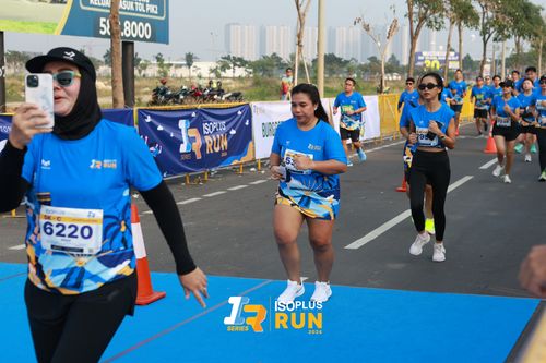 Race photo from ISOPlus Run 2024 Jakarta
