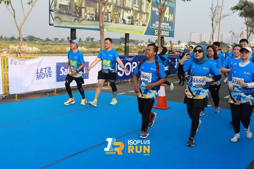 Race photo from ISOPlus Run 2024 Jakarta