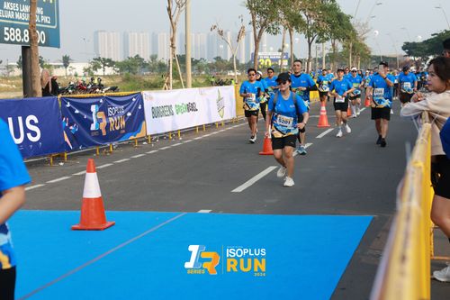 Race photo from ISOPlus Run 2024 Jakarta