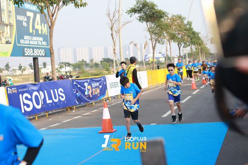 Race photo from ISOPlus Run 2024 Jakarta