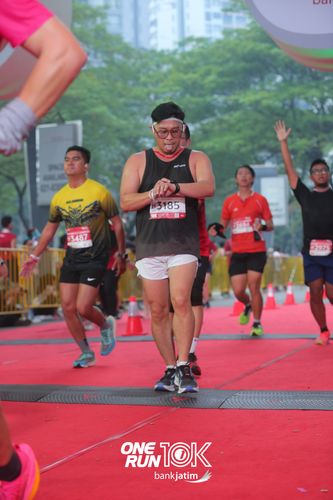 Race photo from ONE RUN 10 K
