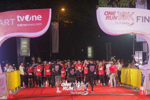 Race photo from ONE RUN 10 K