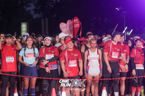 Race photo from ONE RUN 10 K