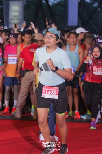 Race photo from ONE RUN 10 K