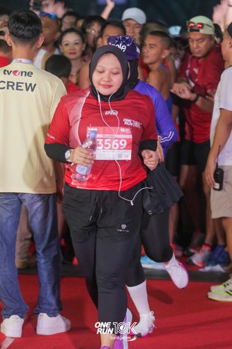 Race photo from ONE RUN 10 K
