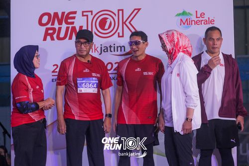 Race photo from ONE RUN 10 K