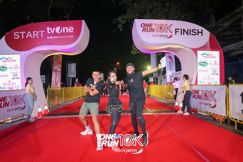 Race photo from ONE RUN 10 K