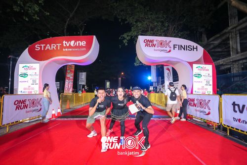 Race photo from ONE RUN 10 K