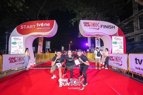 Race photo from ONE RUN 10 K