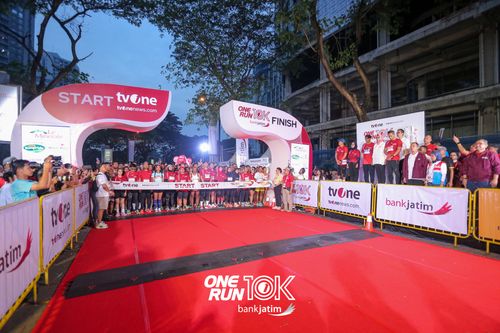 Race photo from ONE RUN 10 K
