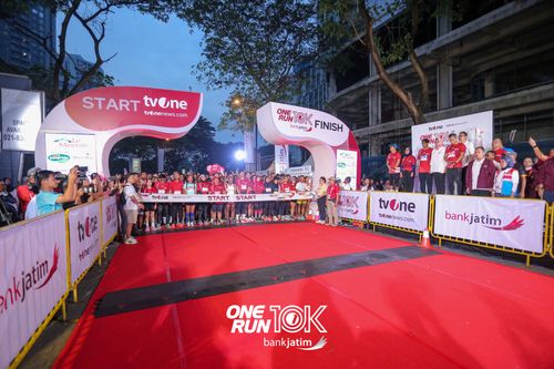 Race photo from ONE RUN 10 K