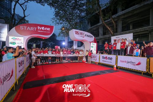 Race photo from ONE RUN 10 K