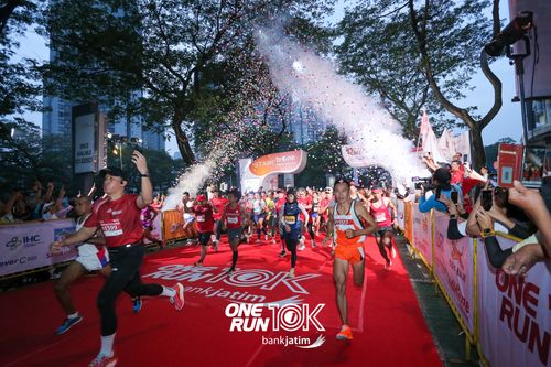 Race photo from ONE RUN 10 K
