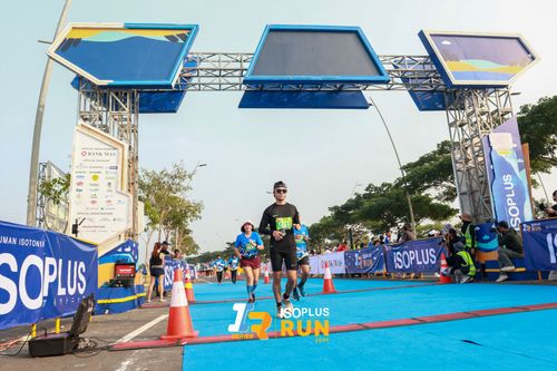 Race photo from ISOPlus Run 2024 Jakarta