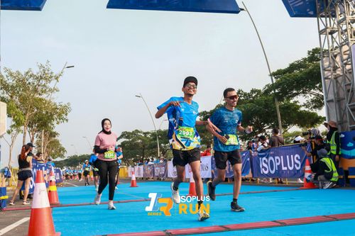 Race photo from ISOPlus Run 2024 Jakarta
