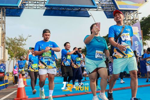 Race photo from ISOPlus Run 2024 Jakarta
