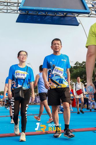 Race photo from ISOPlus Run 2024 Jakarta