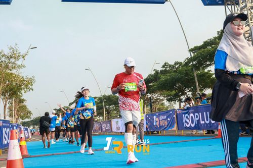 Race photo from ISOPlus Run 2024 Jakarta