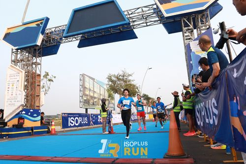 Race photo from ISOPlus Run 2024 Jakarta