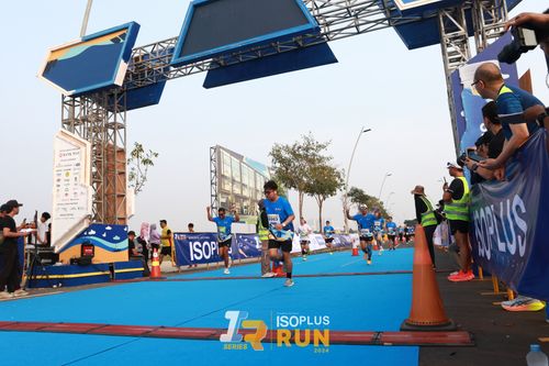 Race photo from ISOPlus Run 2024 Jakarta