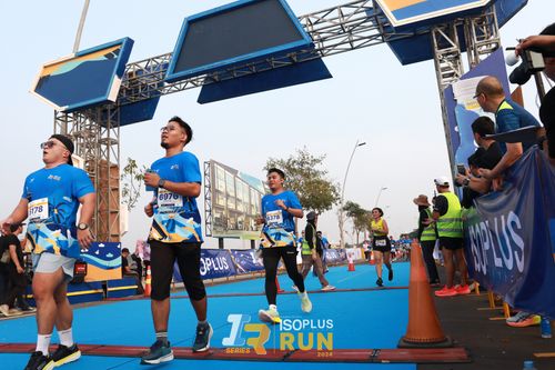 Race photo from ISOPlus Run 2024 Jakarta