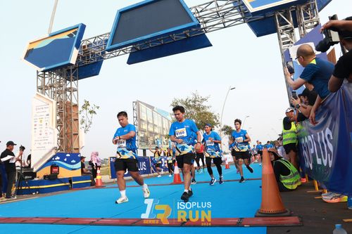 Race photo from ISOPlus Run 2024 Jakarta