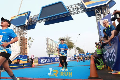 Race photo from ISOPlus Run 2024 Jakarta